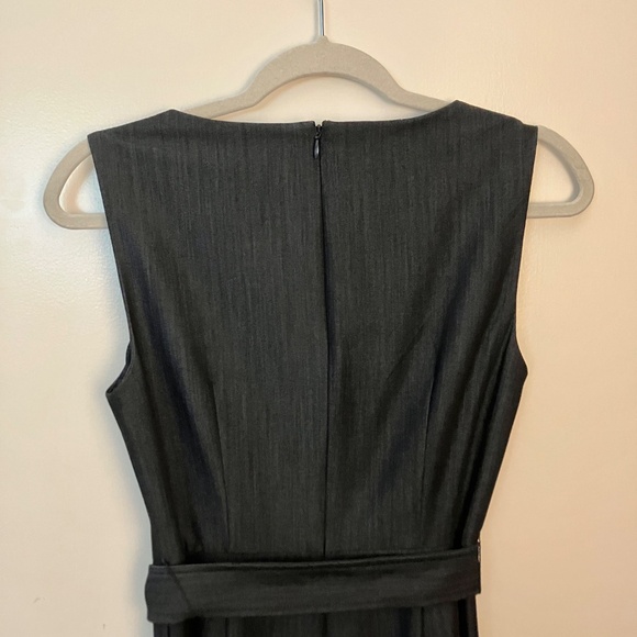 CALVIN KLEIN Black Chambray Sleeveless Surplice Neckline Wide Leg Jumpsuit Sz 2 - Picture 3 of 7